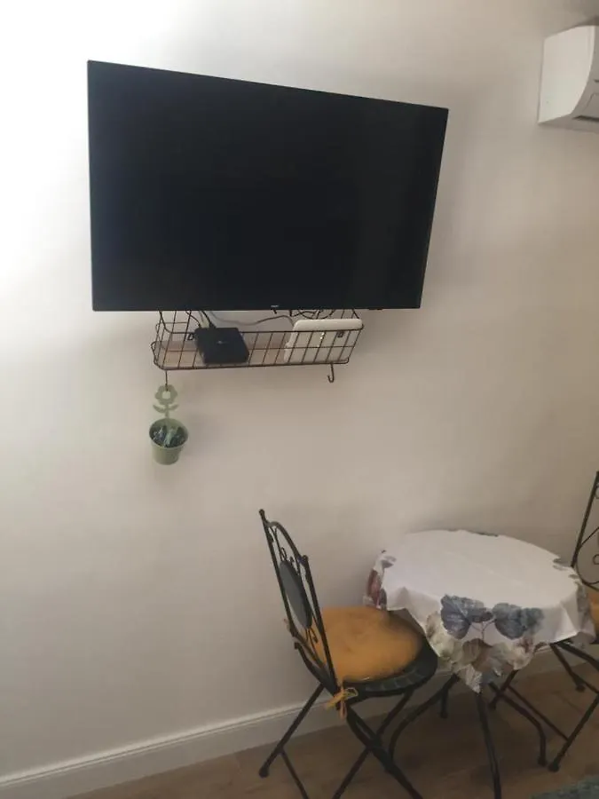 Sweet Little Studio Apartment Split